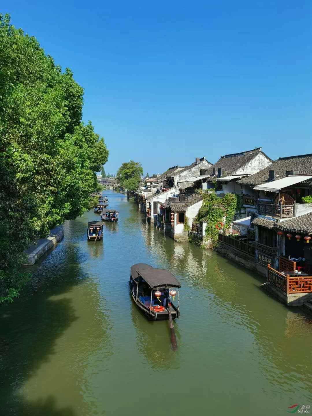 当“不缺屋顶”的地产巨头杀入屋顶光伏市场,是否会搅动新能源的格局呢?知识星球平台,专注知识分享与交流